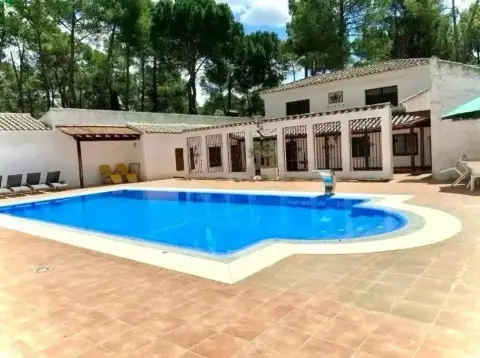 Chalet en Urbanización Pinares del Júcar