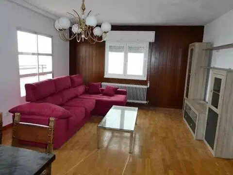 Piso en Avenida del Príncipe de Asturias in La Pantoja-Las Viñas (Zamora Capital) · Zamora Capital