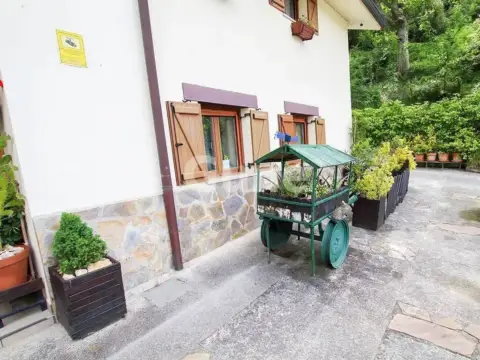Chalet en Santa Lutzi-Anduaga