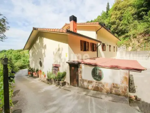 Chalet en Santa Lutzi-Anduaga