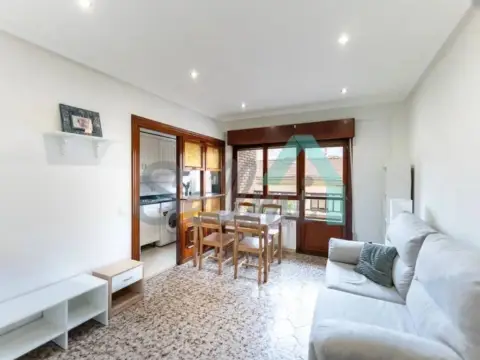 Piso en Pumarín-Teatinos