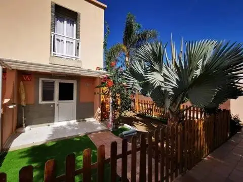 Casa adosada en Avenida Touroperador Air Marin