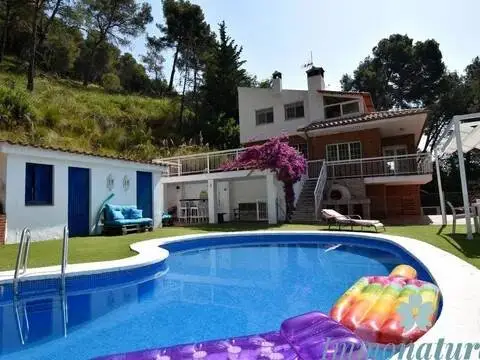 Chalet en Torrelles de Llobregat