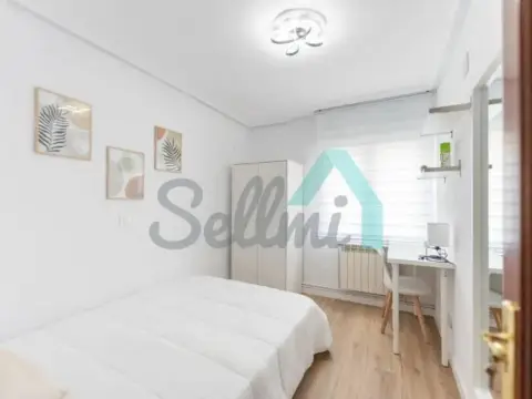 Piso en Ciudad-Naranco-Vallobín