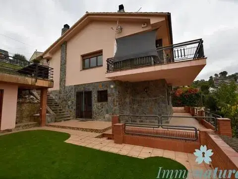 Chalet en Torrelles de Llobregat