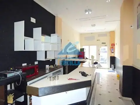 Local comercial en calle de Enrique Eguren