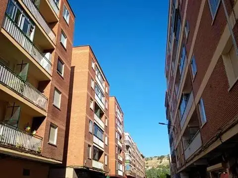 Piso en calle de Neptuno in La Victoria (Valladolid Capital) · Valladolid Capital