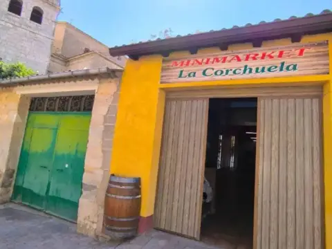 Local comercial en calle de Afueras
