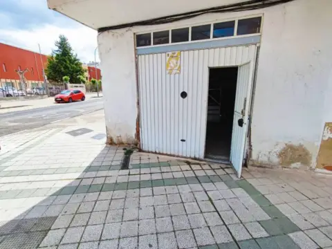 Local comercial en Campo de la Juventud-Santiago