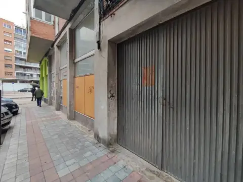 Local comercial en Campo de la Juventud-Santiago