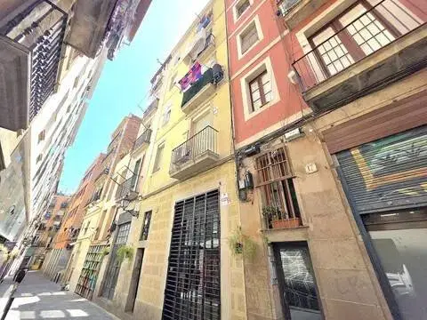 Departamento en venta con baja de precio en El Raval