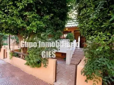 Casa adosada en calle Mar Blau S-N