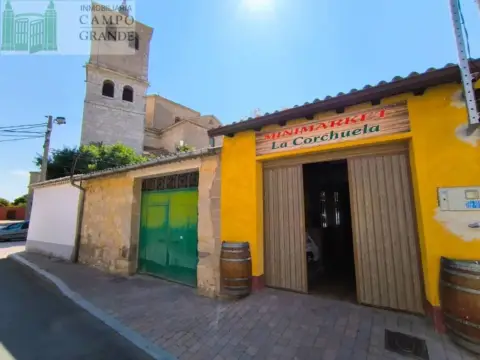 Local comercial en calle de Afueras