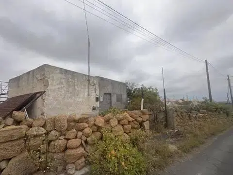 Casa rústica en calle calle Tajao Tercera