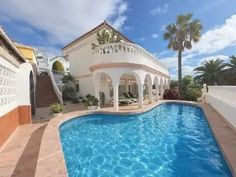 Chalet en calle Aldaba