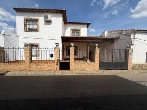 Chalet en Cabezarados