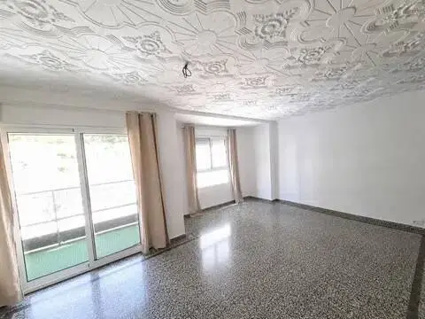 Piso en calle de Uruguay