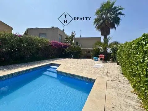Chalet en Roca Grossa-Serra Brava