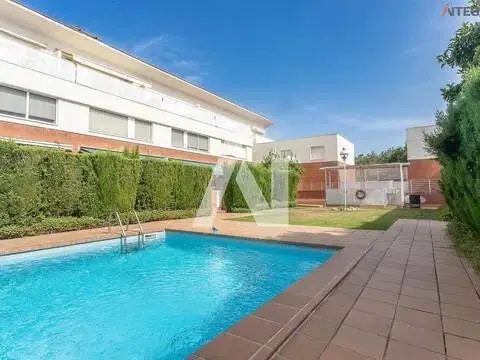 Departamento en venta con baja de precio en Premià de Mar