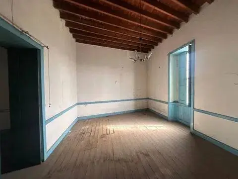 Chalet en Tres Barrios-Trasmontaña