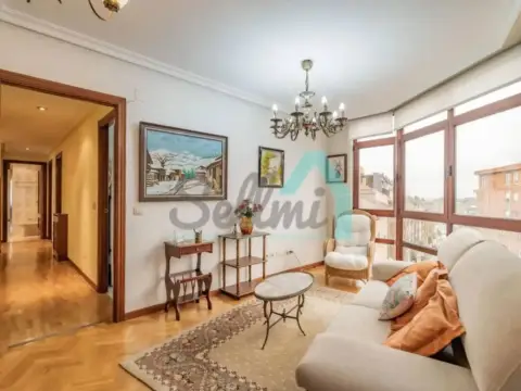 Piso en Pumarín-Teatinos