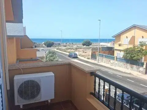 Casa adosada en calle Jamo