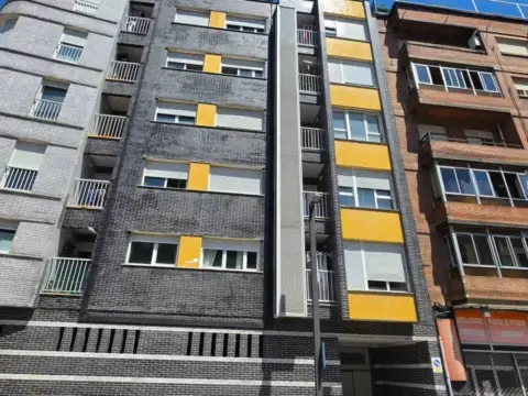 Piso en calle Santa Ana