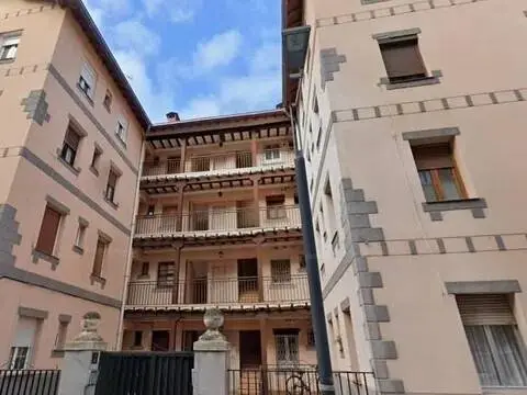 Piso en calle de Herminio Madinaveitia