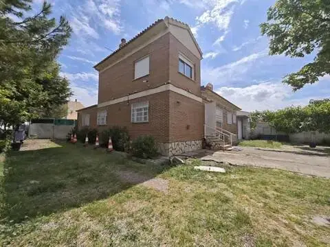 Chalet en calle los Olmos, 5