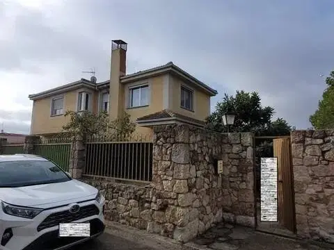 Chalet en Morales del Vino