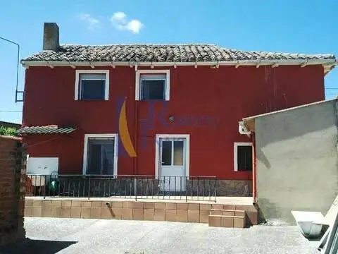 Chalet en Pajares de los Oteros