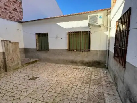 Chalet en El Poblado-Constitución-El Villar