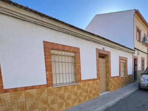 Chalet en El Poblado-Constitución-El Villar