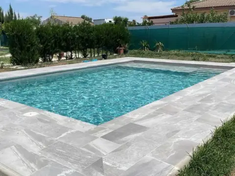 Chalet en Dos Hermanas