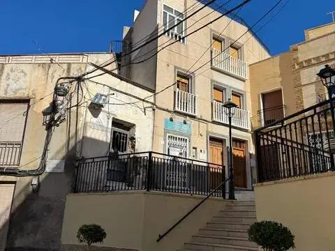 Casa adosada en calle de las Placetas