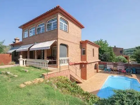 Chalet en Avinguda de Sadurní