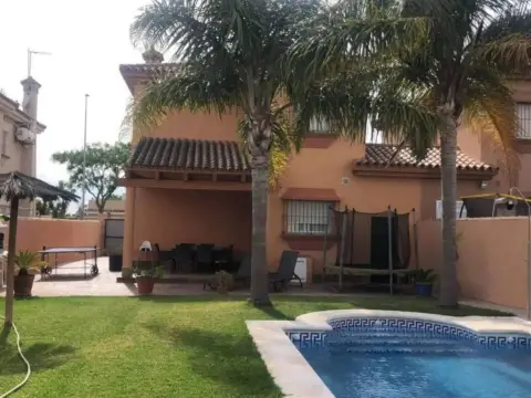 Chalet en Chiclana de la Frontera