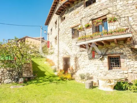 Chalet en calle calle Unica Pallerol, 1