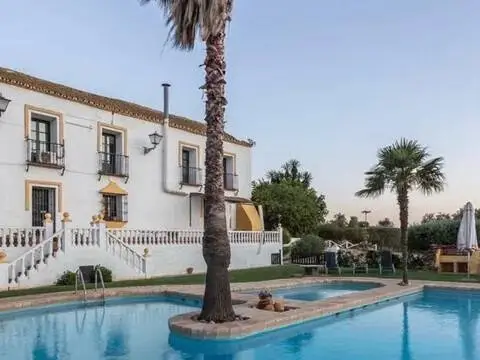 Casa rústica en Nueva Alcalá