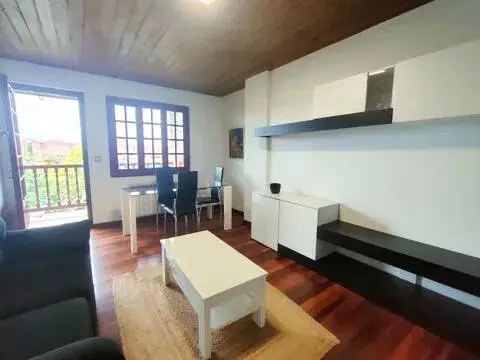 Piso en Cuatro Caminos