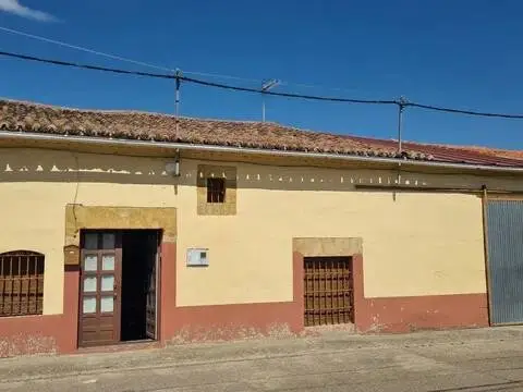 Casa adosada en calle del Sol