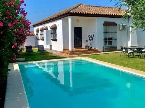 Chalet en calle calle Gran VIA los Gallos, , nº 1