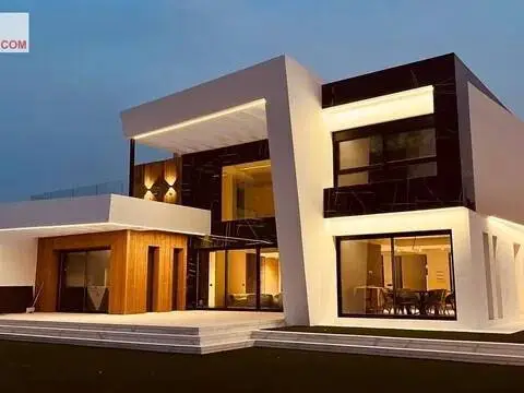 Chalet en Entrenúcleos