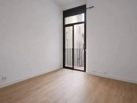 Piso en El Raval