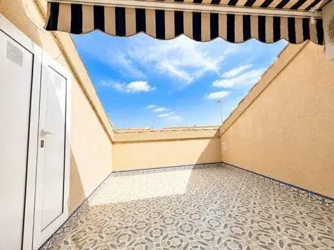 Casa adosada en Los Alcázares