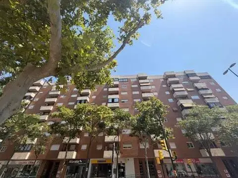 Piso en Avenida Salvador Allende
