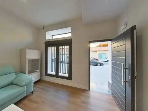 Piso en Huerta de la Reina-Arruzafilla-Parque Figueroa-Noreña