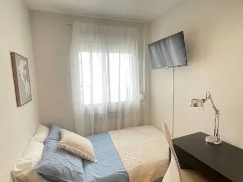 Habitación en calle Valdemoro