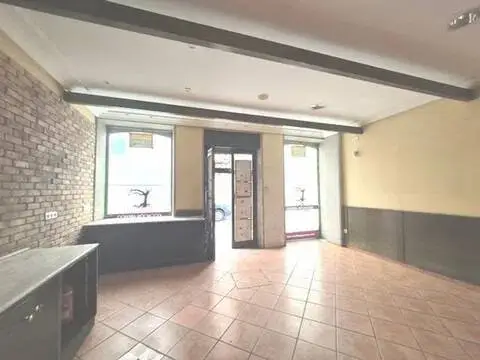 Local comercial en calle del Sol