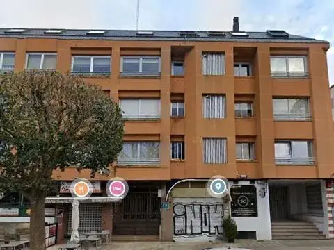 Local comercial en Avenida de Santa Cristina